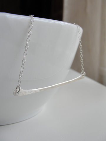 Silver bar necklace - Hammered silver - 1123