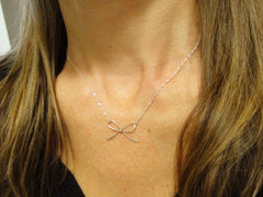 Silver bow necklace - 1140