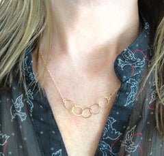 Gold oval links necklace - connected links necklace - entwined circles - 1122