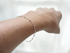 Silver satellite bracelet - silver ball bracelet - simple silver bracelet - 2104S