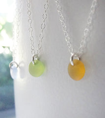 Tiny beach glass necklace - color dot necklace - 1152