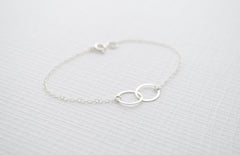 Double circle bracelet - sterling silver connected circles bracelet - two circle bracelet - 2108