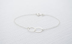 Double circle bracelet - sterling silver connected circles bracelet - two circle bracelet - 2108