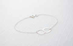 Double circle bracelet - sterling silver connected circles bracelet - two circle bracelet - 2108