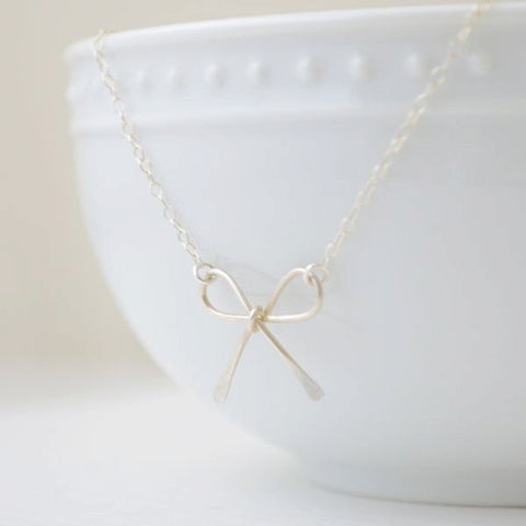 Silver bow necklace - 1140