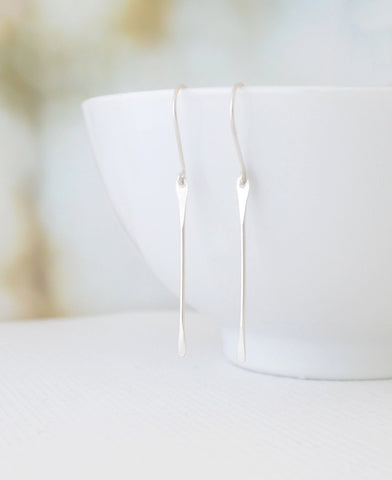 Dangly Simple Silver Earrings - 3136