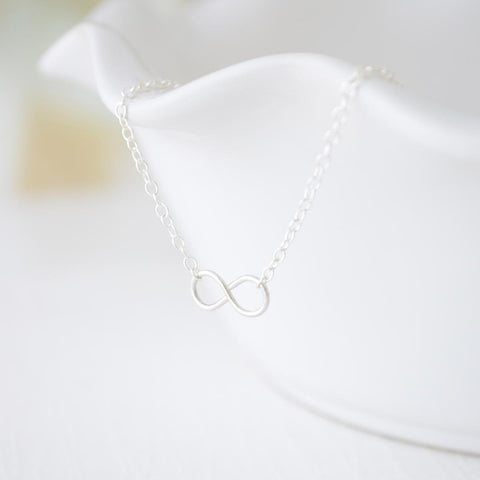 Tiny handmade silver infinity necklace - 1223