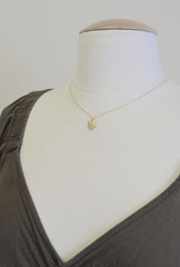 Simple gold clover necklace - shamrock necklace - 1127