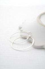 Hammered gold or silver  hoops - simple, modern classic jewelry - 3104
